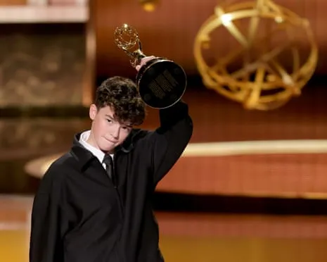 The Hit Series Triumphs on Awards Night, Highlighting Community-Based Drama Training